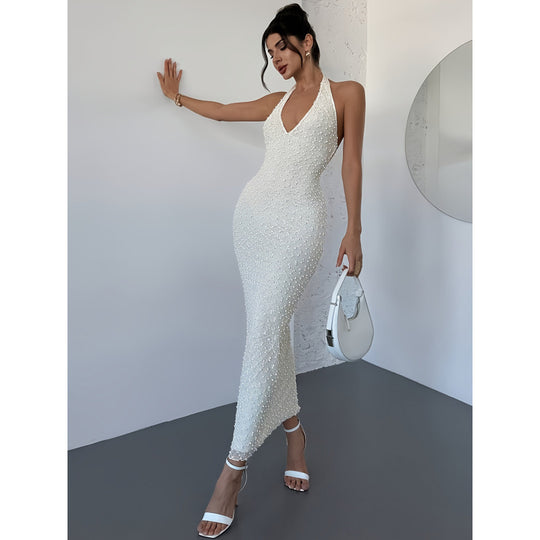 Damen Glamouröses Abendkleid mit hochgeschlossenem Design und funkelnden Perlendetails R&B