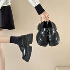 Damen Plateau-Lederschuhe mit modischem Detail und robuster Sohle R&B