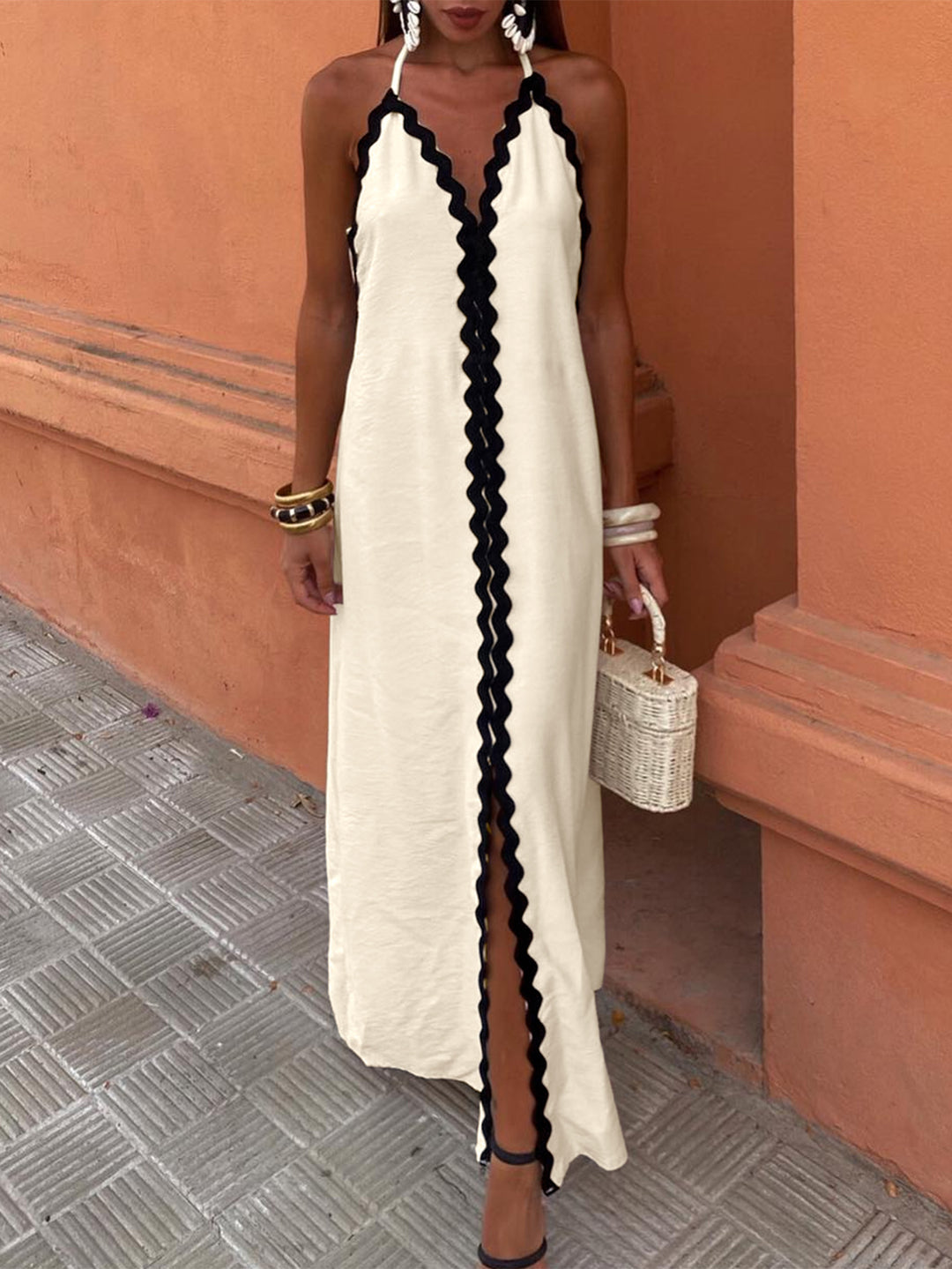 Damen Maxikleid mit raffinierten Schrägen und charmanten Trageeigenschaften R&B