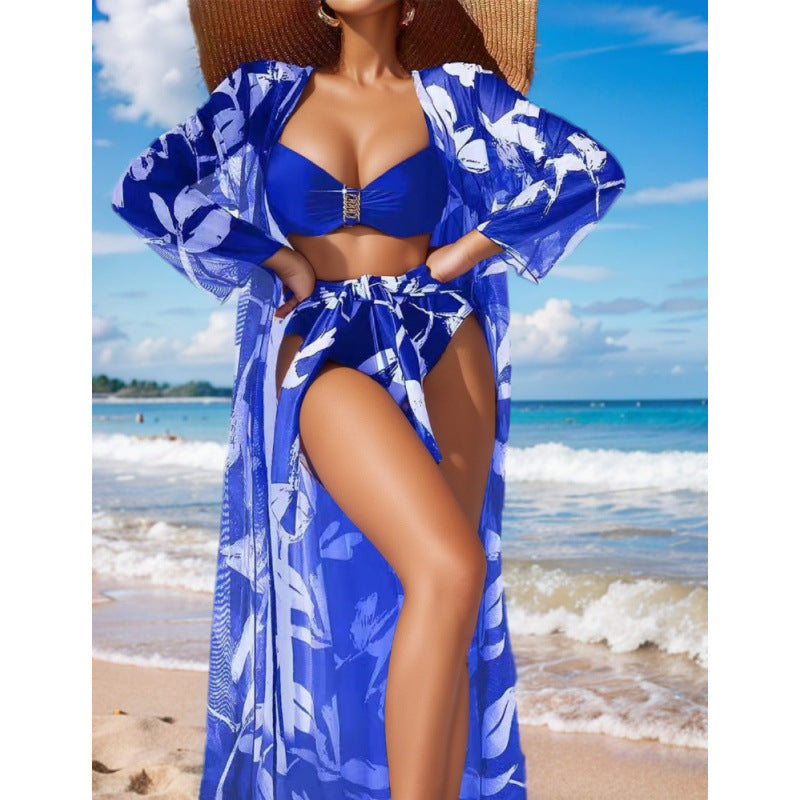 Damen Bikini-Set mit floralem Überrock und stilvollem Bandeau-Oberteil R&B