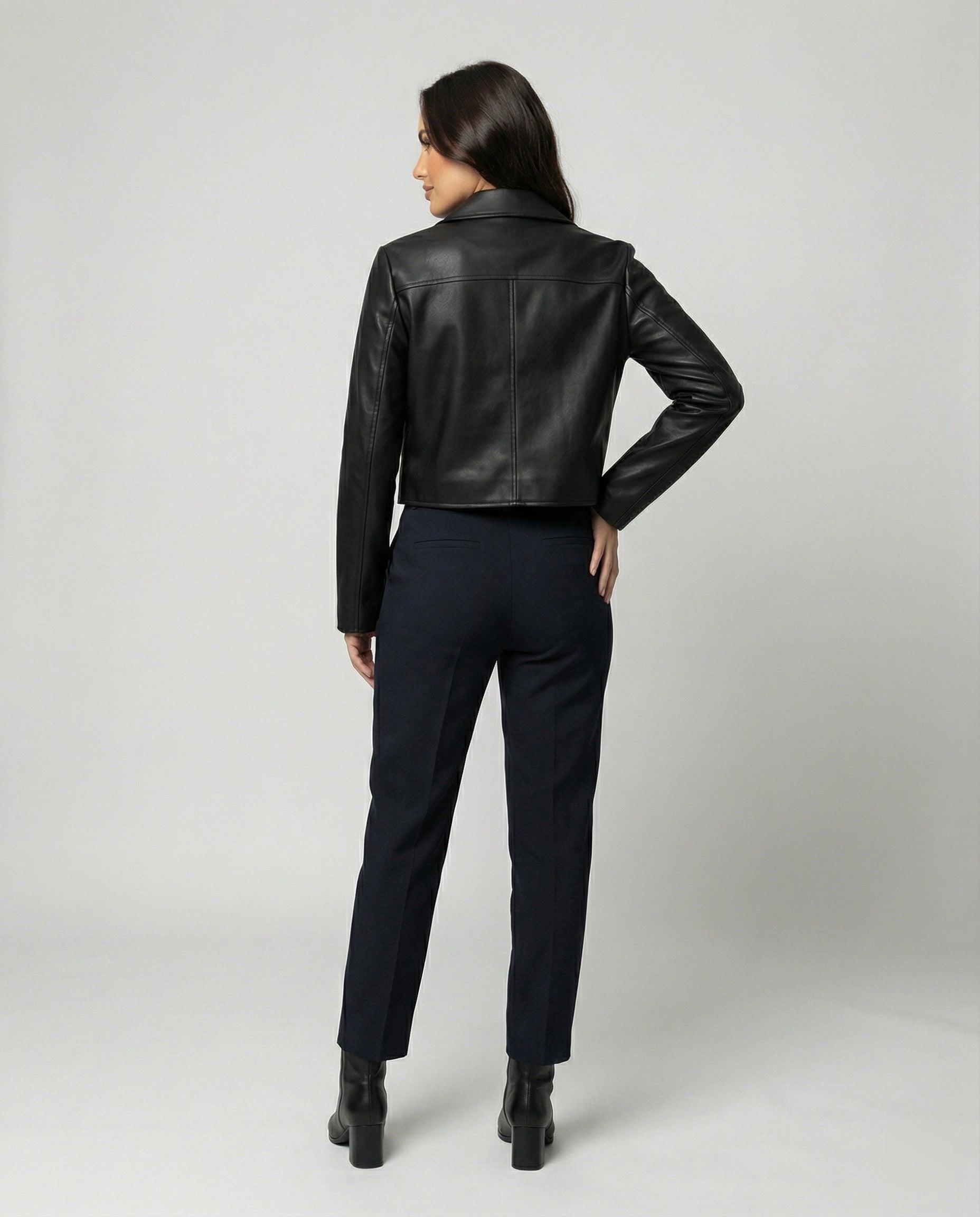 Damen Kurzjacke aus PU-Leder im Vintage Biker-Stil Schwarz