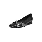 Damen Elegante Ballerinas mit modischem Schnellen-Detail und bequemer Sohle R&B