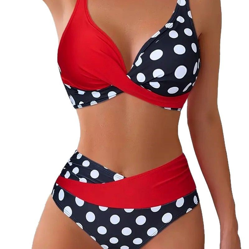 Damen Bikinimodell im modernen Wickelstil R&B