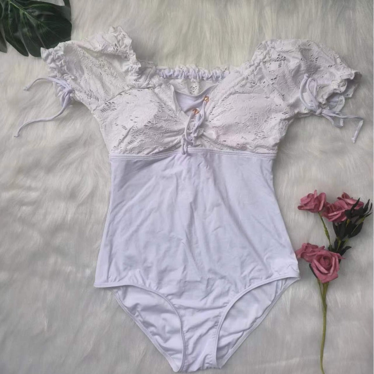 Damen Einteiler-Badeanzug mit romantischen Spitzen-Details R&B
