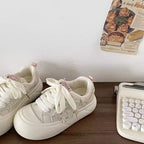 Damen Komfortable Sneaker mit modischen Details und softem Innenfutter
