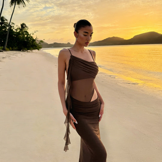 Damen elegantes Abendkleid mit raffinierten Rüschendetails und transparenten Einsätzen R&B