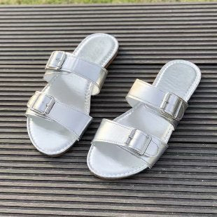 Damen Luxe Riemchensandalen mit dekorativer Schnallenverzierung R&B