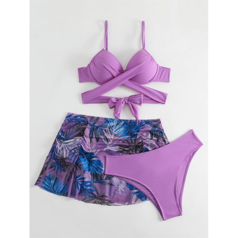 Damen Triangel-Bikini-Set mit hochwertigem Wickel-Oberteil und passendem Rock R&B