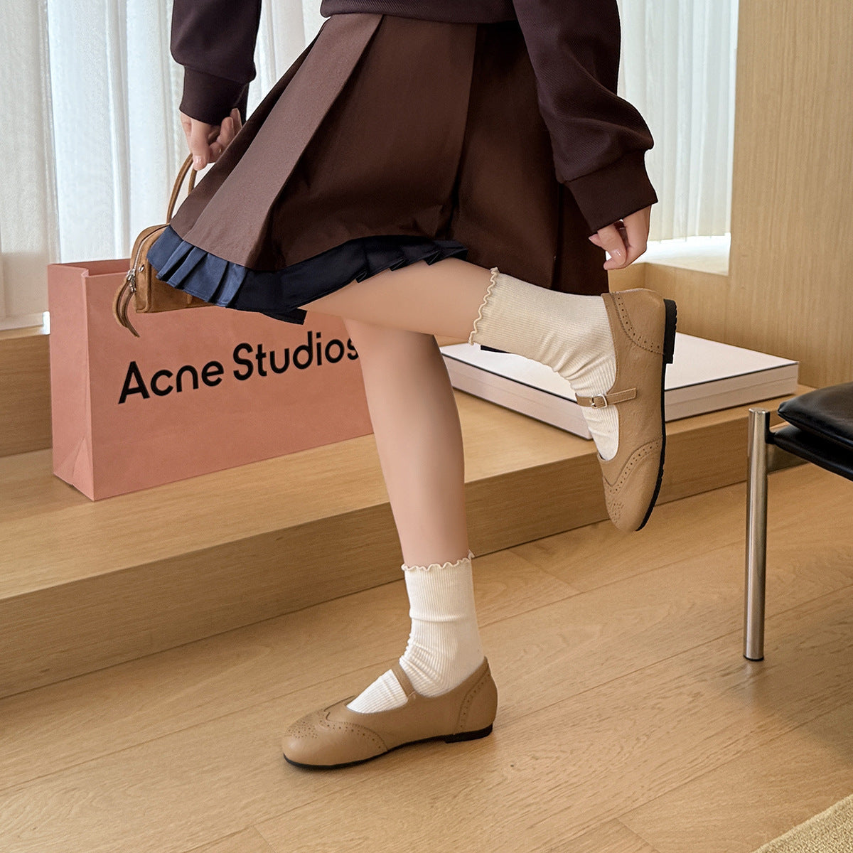 Damen Elegante Mary Jane Ballerinas mit feinen Lochmustern und modischem Riemchen R&B