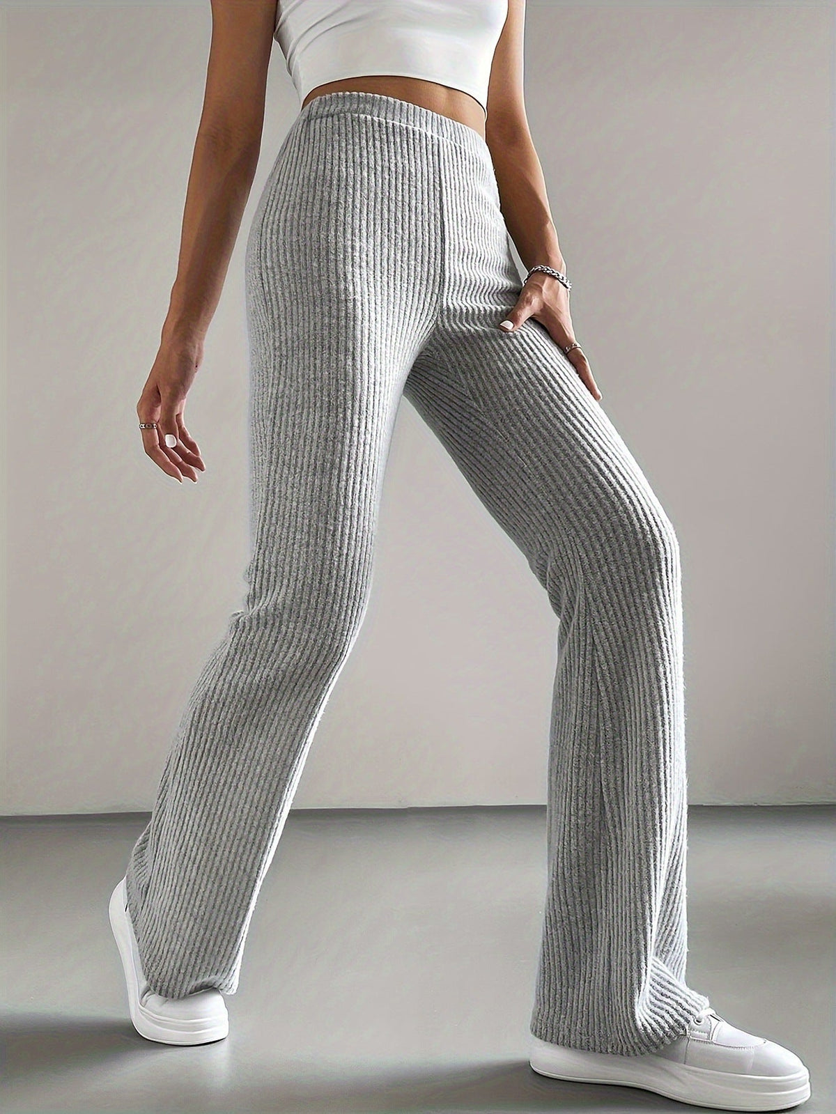 Damen Hochtaillierte Flared-Hose mit Rippstruktur