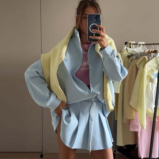 Damen trendige Sport-Loungewear mit komfortablem Oversize-Jacke und Mini-Skirt R&B