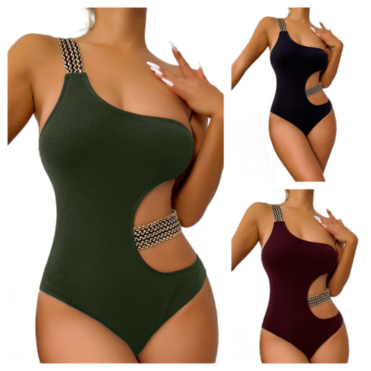 Damen Einteiliger Badeanzug mit asymmetrischem Cut-Out und modischen Kettenakzenten R&B