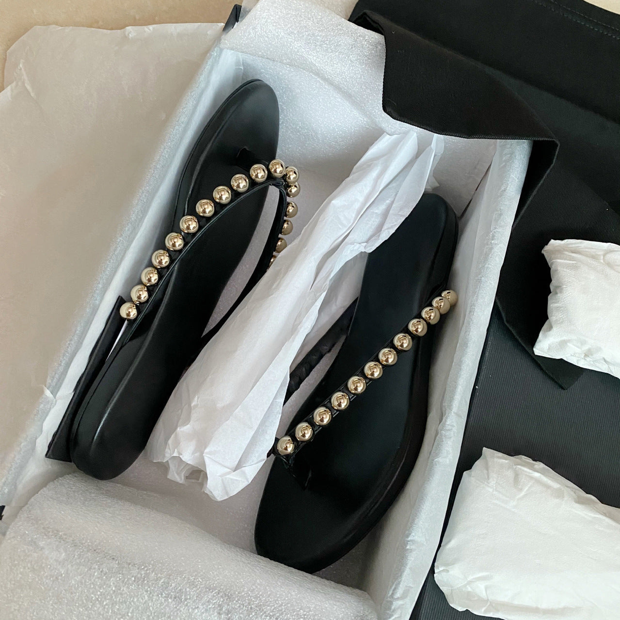 Damen Sandalen mit eleganten Metallakzenten R&B