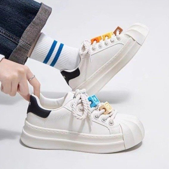 Damen Casual Sneakers mit bunten Schnürsenkeln und komfortabler Plateau-Sohle R&B