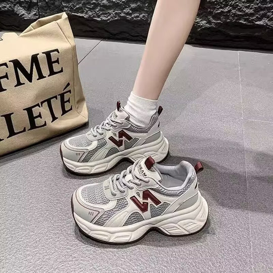 Damen Sportliche Sneakers mit innovativem Dämpfungssystem und atmungsaktiven Mesh-Einsätzen R&B