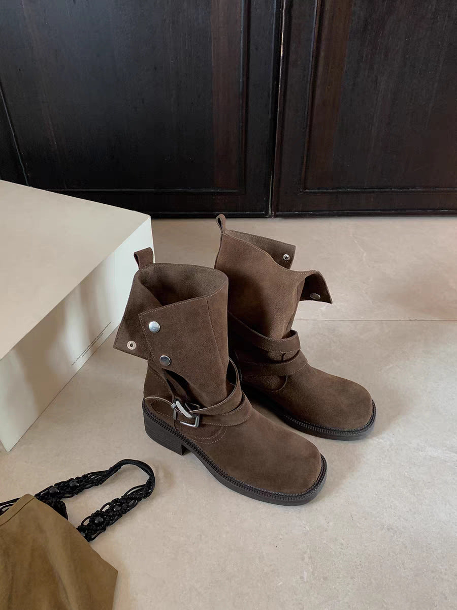Damen Leder Stiefeletten mit dekorativem Riemen und robustem Blockabsatz R&B