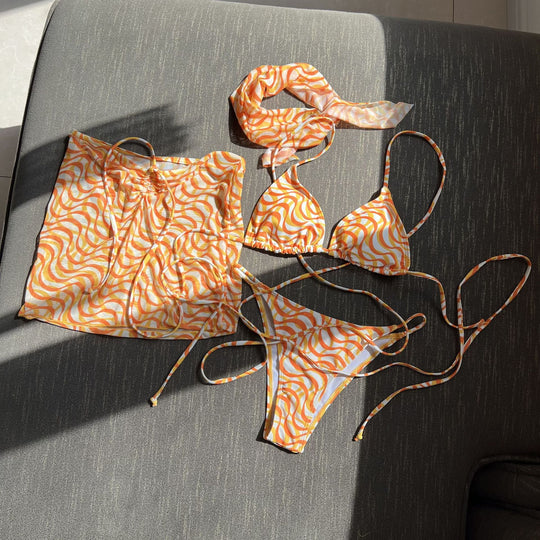 Damen Wickel-Bikini-Set mit floralem Muster und verspieltem Rock R&B