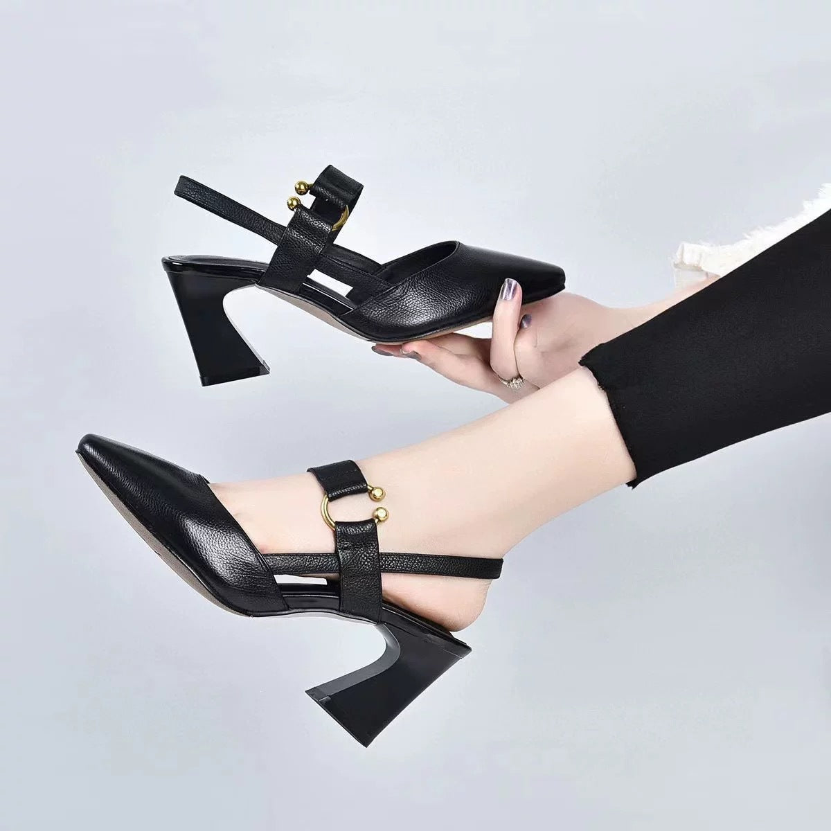 Damen Slingback Pumps mit elegantem Blockabsatz und verstellbarem Riemendesign R&B