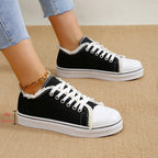 Damen Sneaker mit fransigem Obermaterial und modischer Riemenverzierung R&B