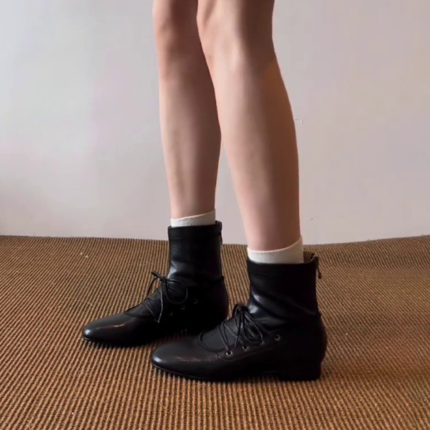 Damen elegante Schnürstiefel aus hochwertigem Leder mit robustem Blockabsatz R&B