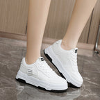 Damen Sportliche Sneakers mit dämpfendem Laufprofil und atmungsaktiver Obermaterialstruktur R&B
