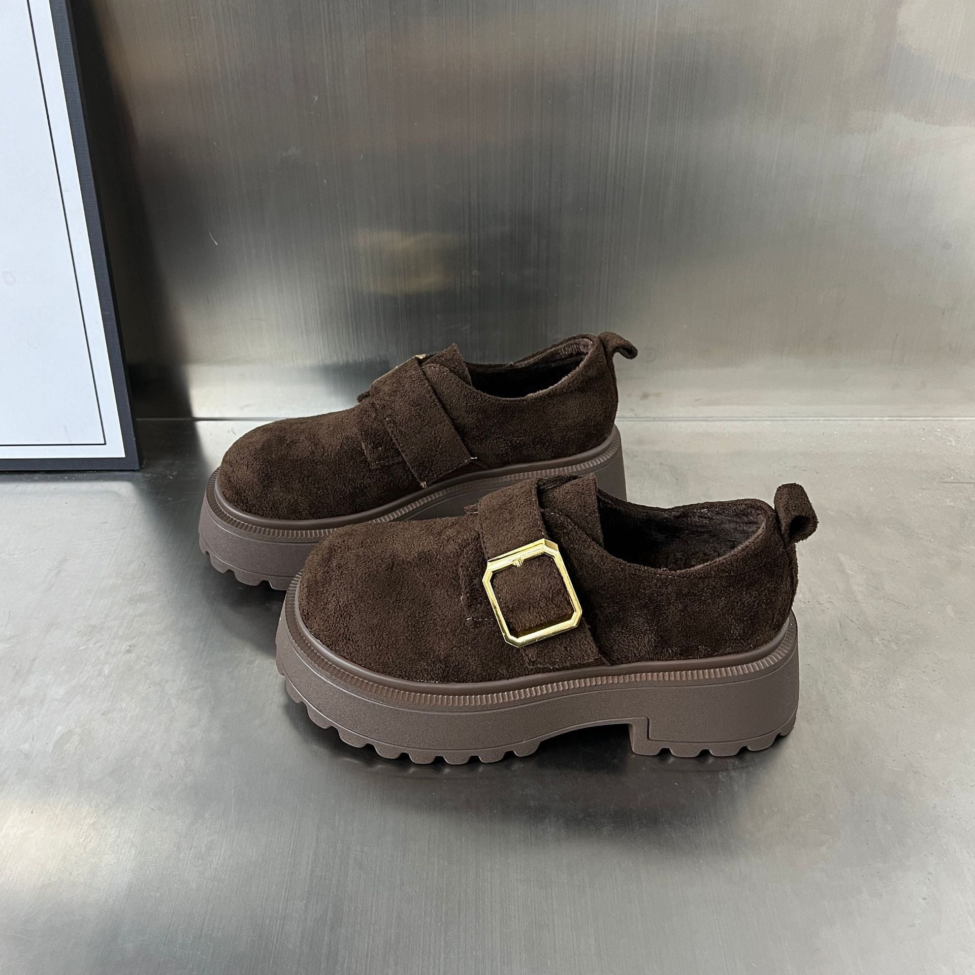 Damen Komfortable Chunky Clogs mit luxuriösem Schnallenverschluss R&B