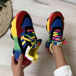 Damen Sportliche Sneakers mit buntem Design und verspielten Schnürsenkeln R&B