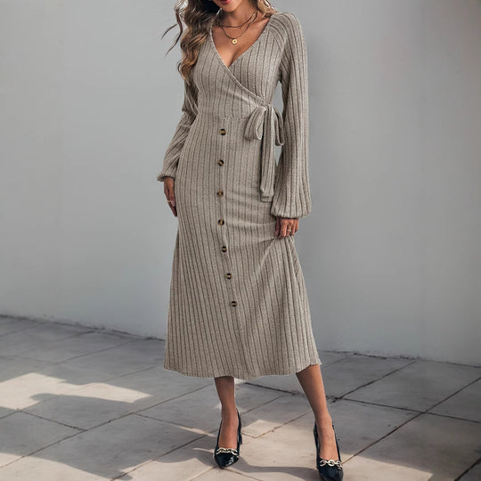 Damen Wickelkleid mit eleganten Rüschendetails und taillierbarem Gürtel R&B