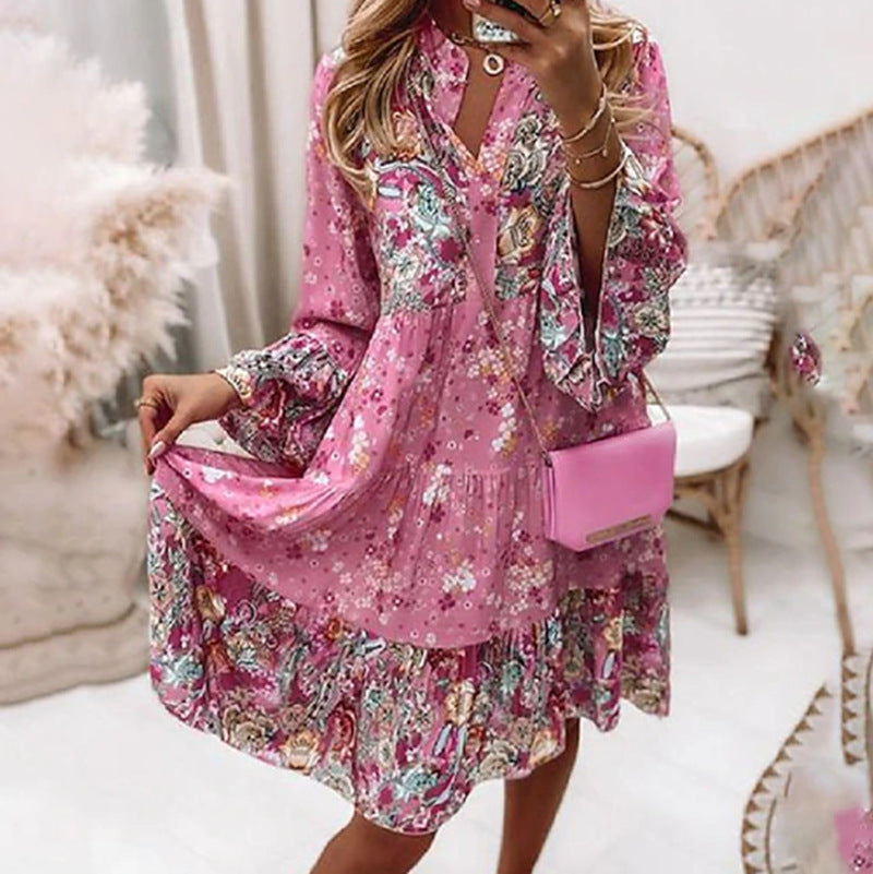 Damen nan kurzes Stufenkleid im Boho-Print mit V-Ausschnitt, geraffter Brustpasse und Balloonärmeln R&B
