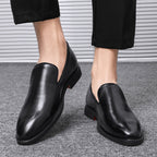 Damen Elegante Leder Slipper mit zeitlosem Design R&B