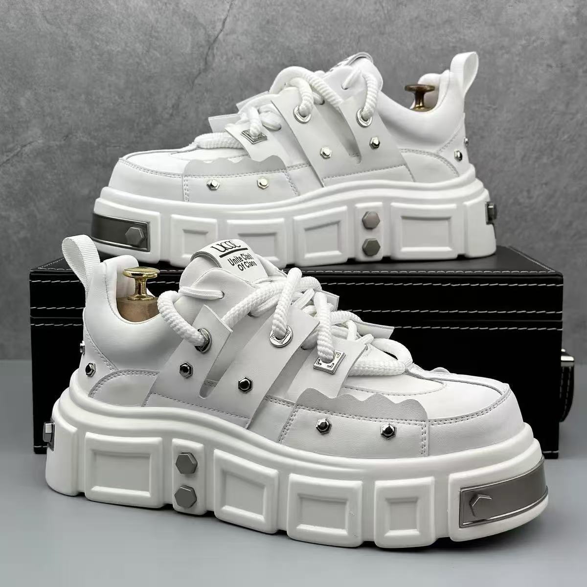 Damen Chunky Sneakers mit auffälligem Design und strapazierfähigem Obermaterial