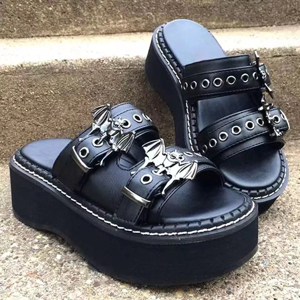 Damen Plateausandalen mit modischer Schnallenverzierung R&B