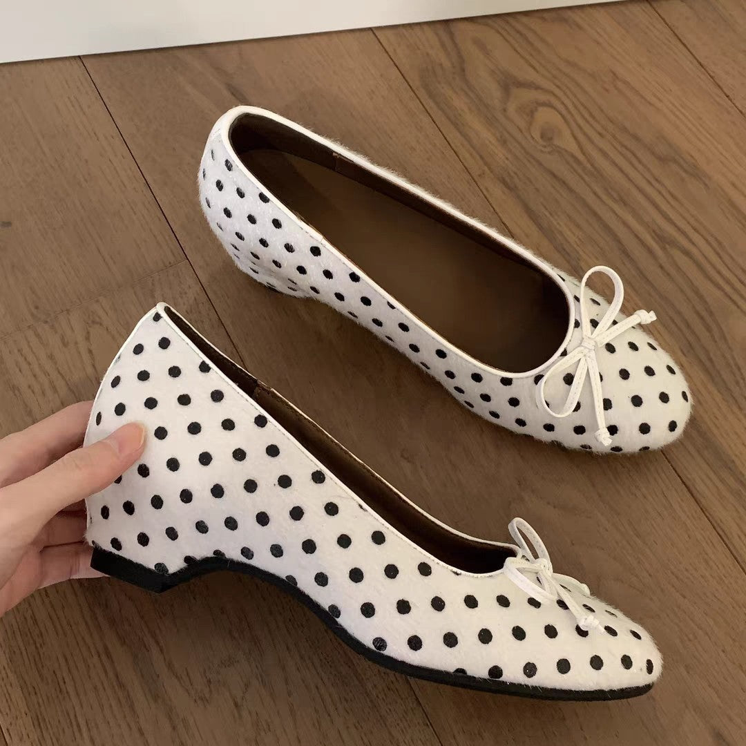 Damen Ballerinas mit klassischem Punktedesign und individuell anpassbarem Riemen R&B