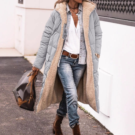 Damen bequeme und warme Daunenjacke mit Teddyfutter R&B
