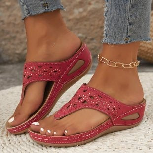 Damen Komfortable Zehentrenner-Sandalen mit floralem Schnitt R&B