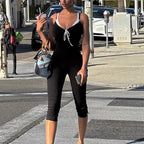 Damen bodenlanger Jumpsuit mit zarten Rüschendetails und verstellbaren Trägern EB