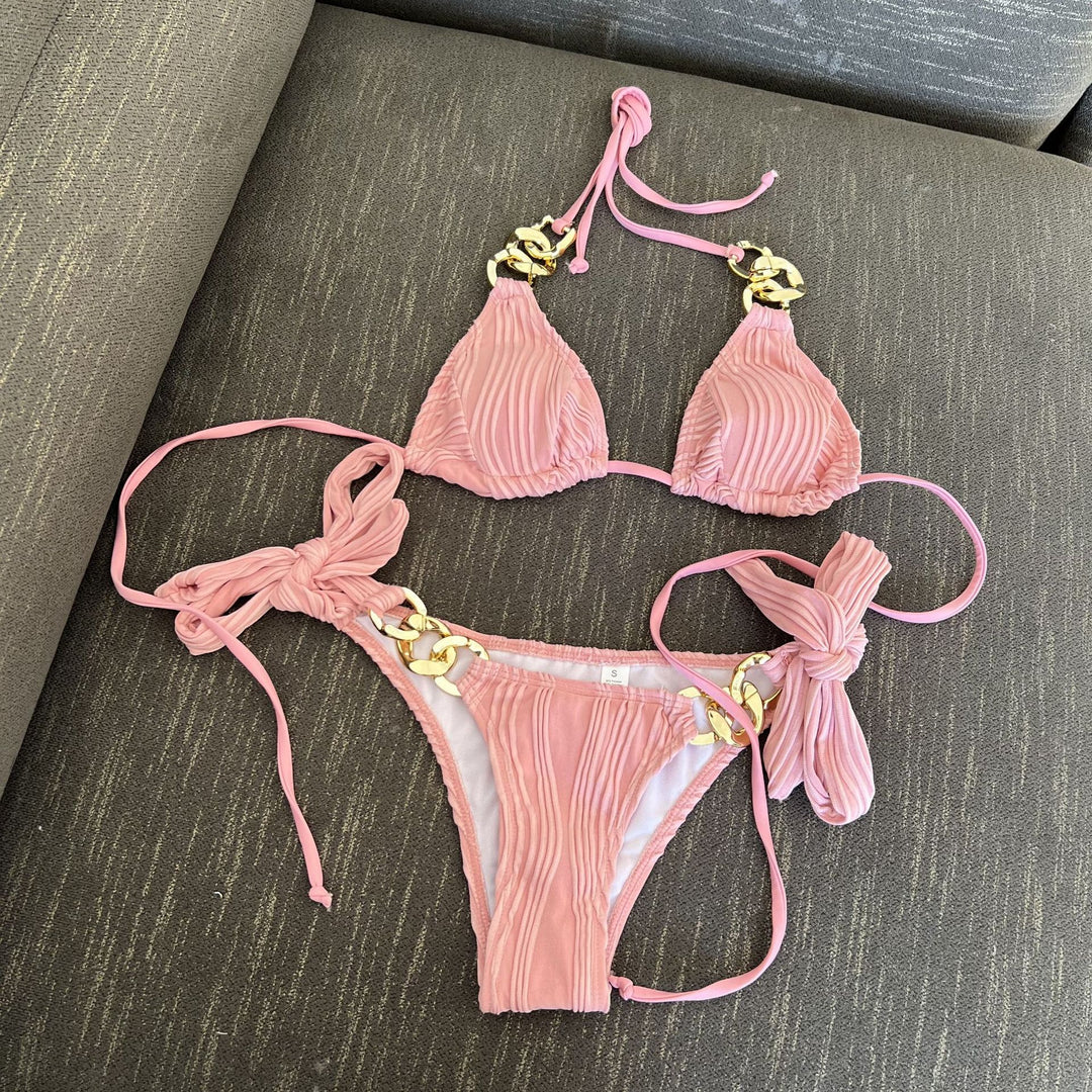 Damen Triangel-Bikini mit plissierten Details und goldenen Akzenten R&B