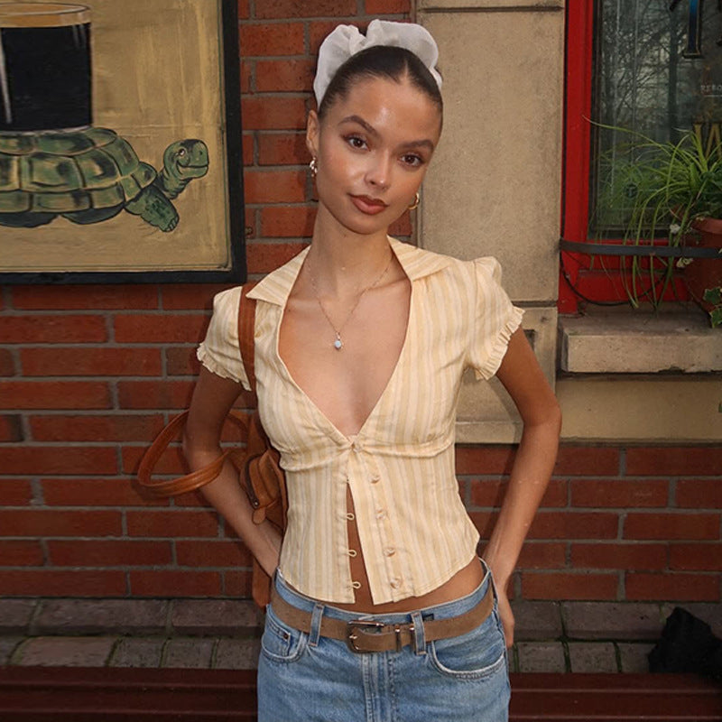 Damen Kurzarm Bluse mit Rüschendetails und V-Ausschnitt R&B