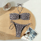 Damen Bandeau-Bikini mit stylischem Leo-Muster und verstellbaren Trägern R&B