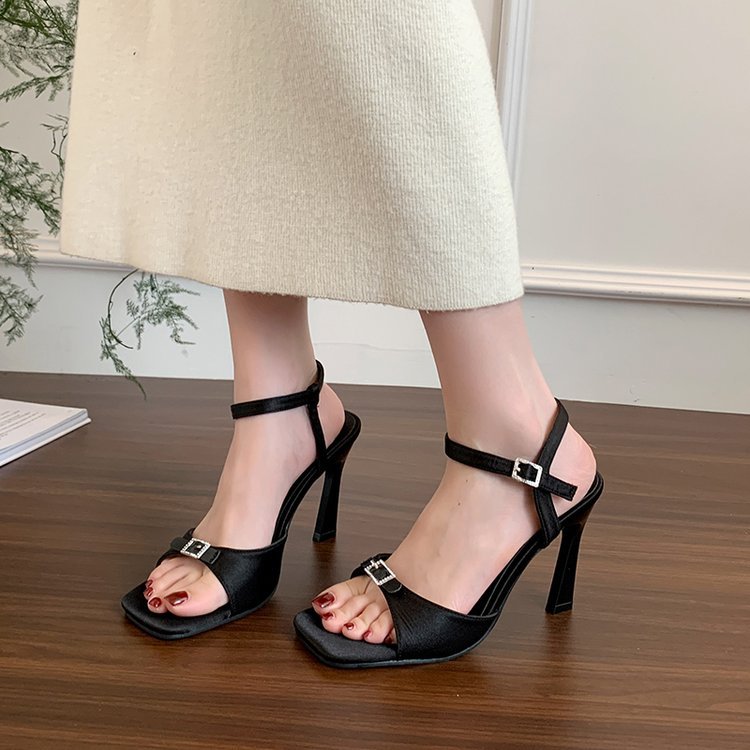 Damen elegante High Heel Sandalen mit transparentem Riemendesign R&B