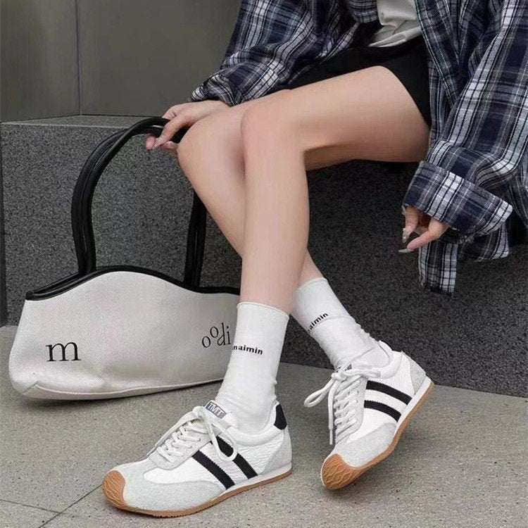 Damen Sportliche Sneaker mit weichem Veloursleder und rutschfester Sohle R&B