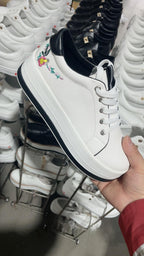 Damen Komfortable Sneakers mit floralem Design und dämpfendem Fußbett R&B