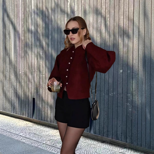 Damen Chice Überwurfjacke mit strukturiertem Design und eleganten Knöpfen R&B