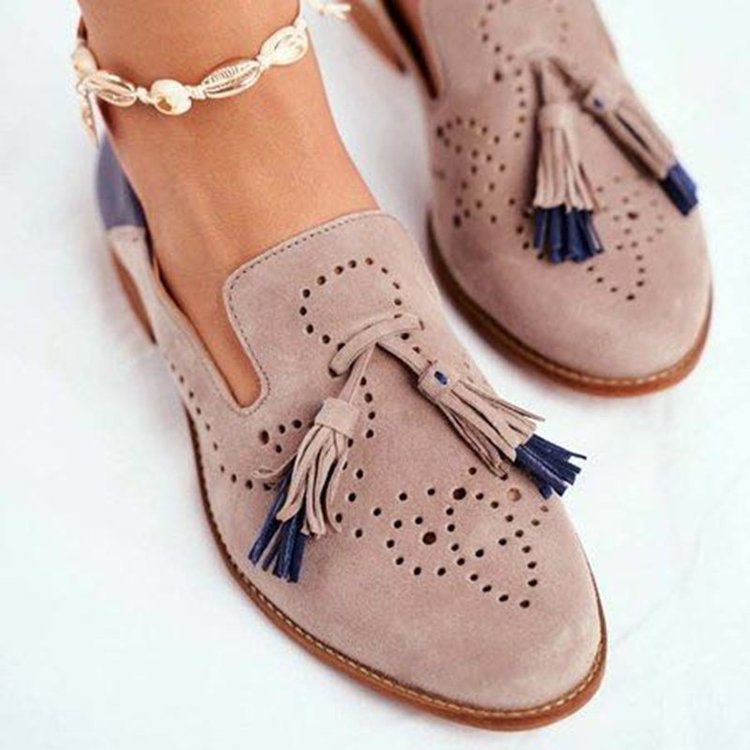 Damen Modische Slipper mit eleganten Quasten und perforiertem Design R&B