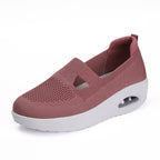 Damen Slip-On Sneakers mit atmungsaktivem Obermaterial und dämpfender Sohle
