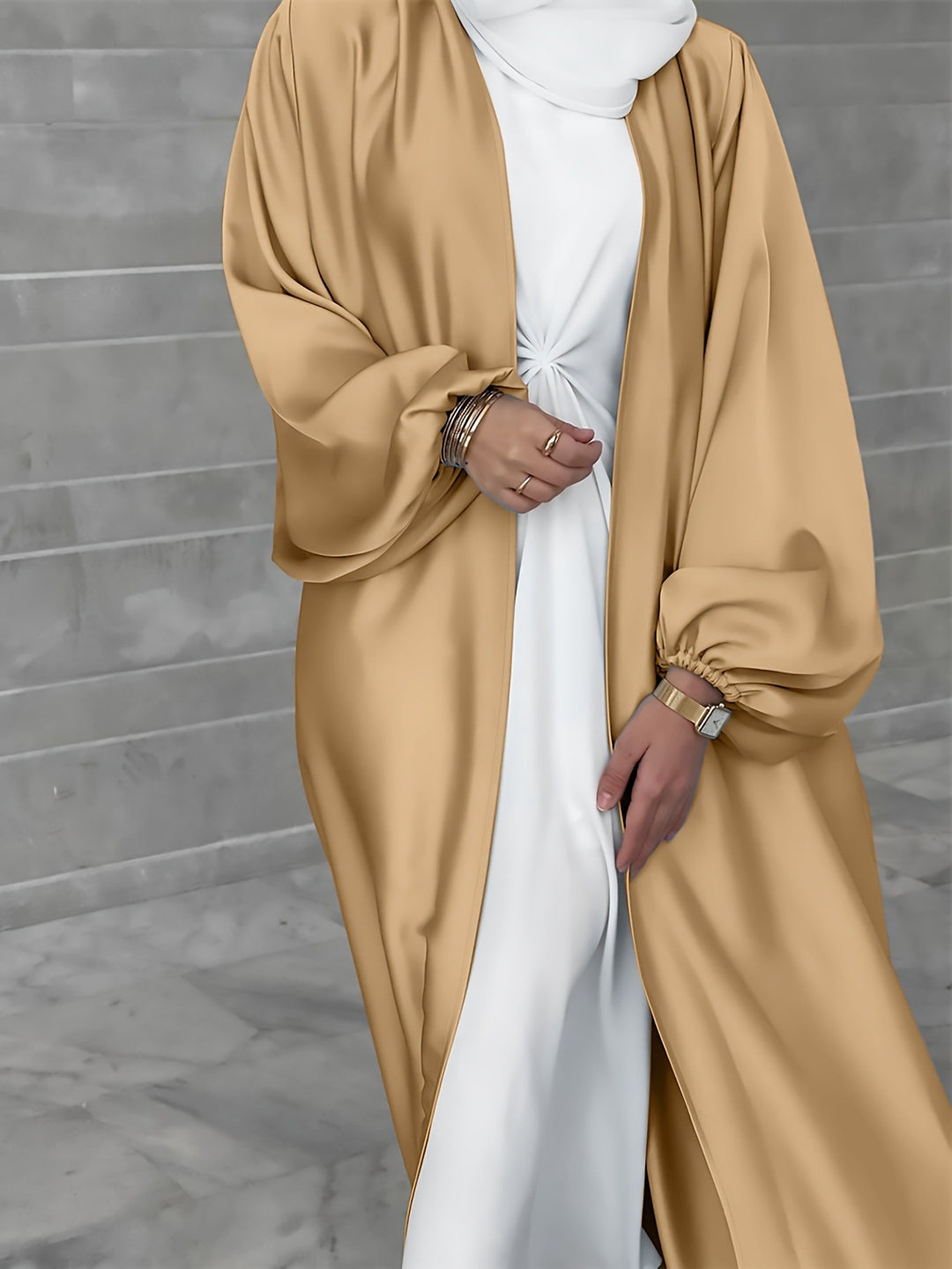 Damen eleganter Longcardigan aus fließendem Material mit weitem Schnitt R&B