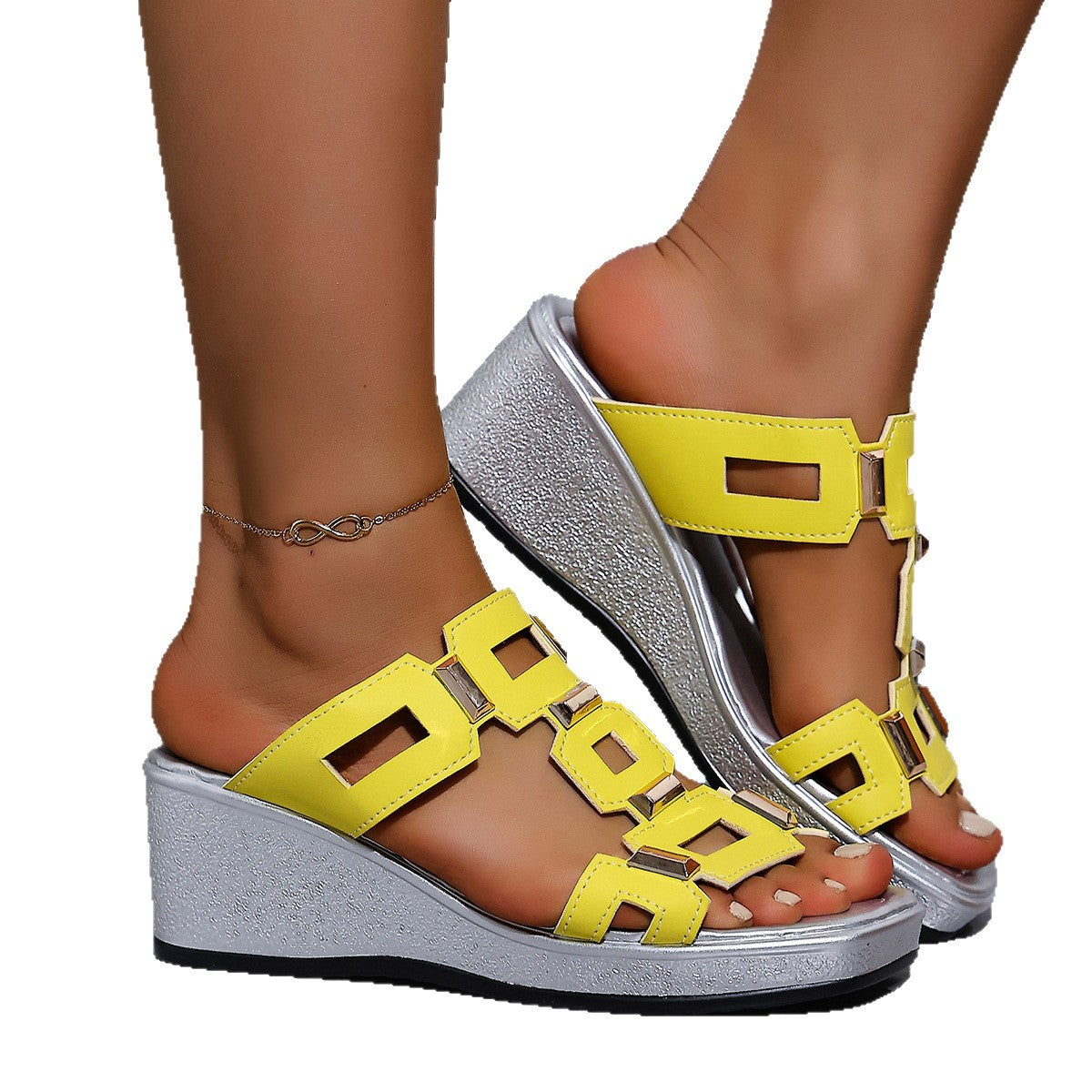 Damen Wedge-Sandalen mit modischem Riemendesign und funkelnden Akzenten R&B