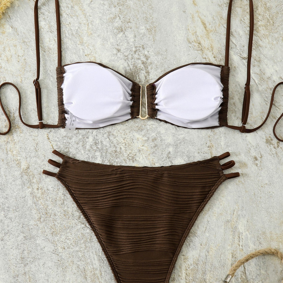 Damen Balkon-Bikini mit raffiniertem Rüschendesign und eleganten Trägern R&B