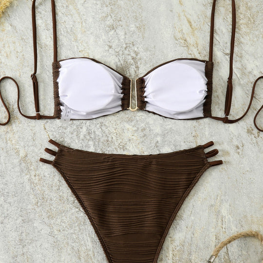 Damen Balkon-Bikini mit raffiniertem Rüschendesign und eleganten Trägern R&B