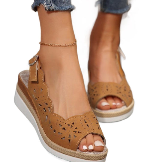 Damen Wedge-Sandaletten mit eleganter Lochmuster-Details R&B
